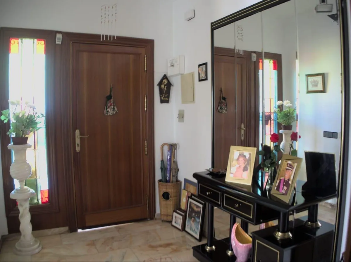 64eb12ba-9f18-42cc-a863-0de1955058a5