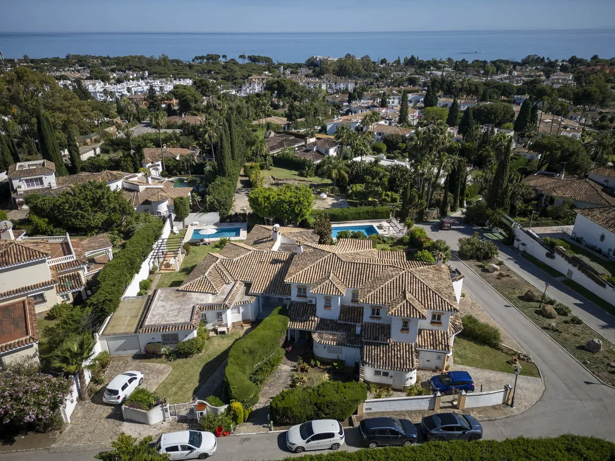 0f444e63-0d32-446a-95a1-651a3f6cd960