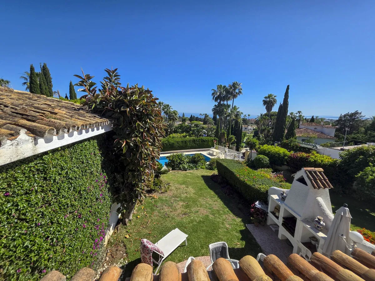 1982b843-e447-4aa1-9fe2-2b8844acb76e