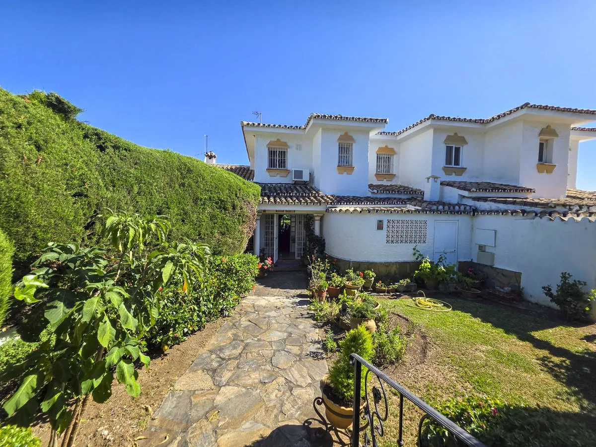 7fccda81-c5eb-436e-b479-a9512e093dfe