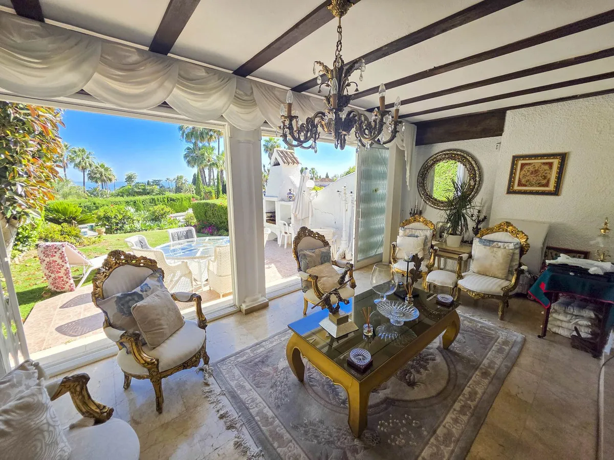 c04d644b-0181-47a3-8302-39c450392d99