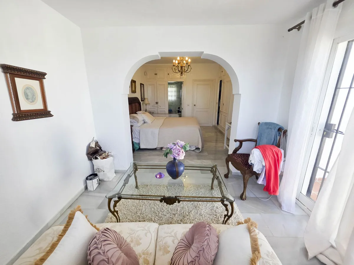 dcd16143-4ea1-405e-a7ce-2715a1264861