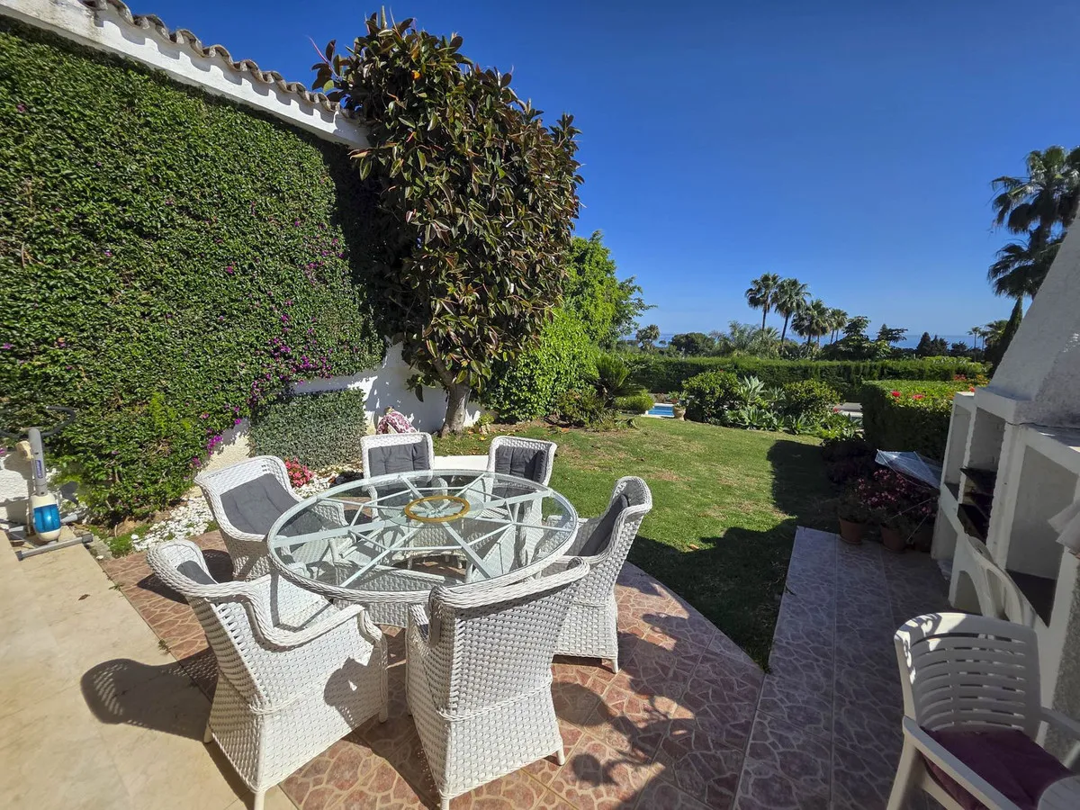 e1fe0b3a-8246-477c-892d-1737e0180b9e