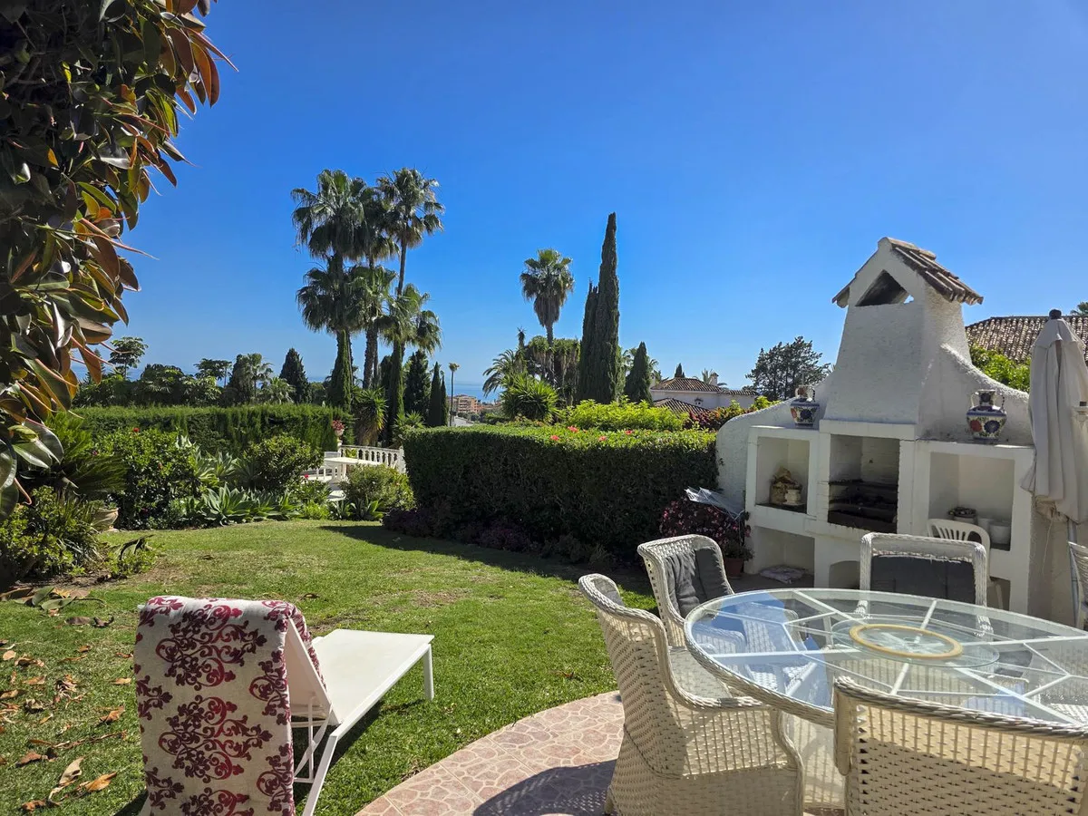 f0d402a8-ed2a-4e94-be39-2a394dbfbdd8