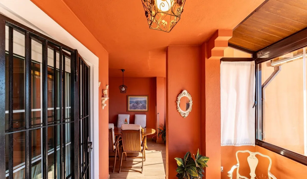 63dc1ade-c0b5-41ab-845c-f61f817de906