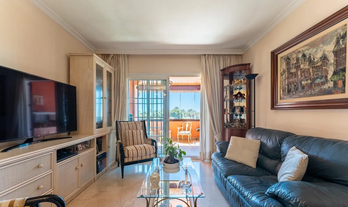 dcb1d940-5dbb-45c2-b94b-b329ab105ecd