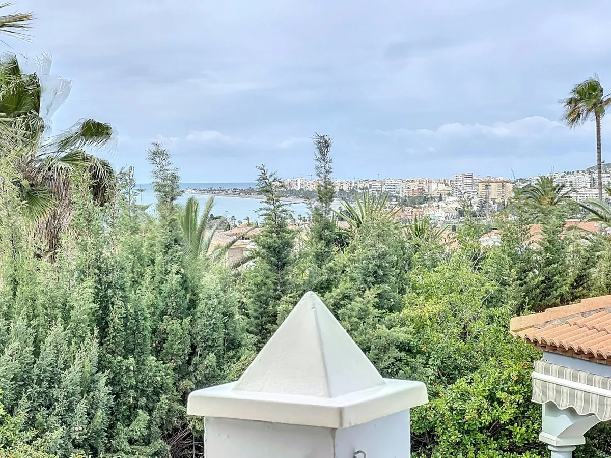 34a0f60e-8738-43e9-9913-e041b587f8d8