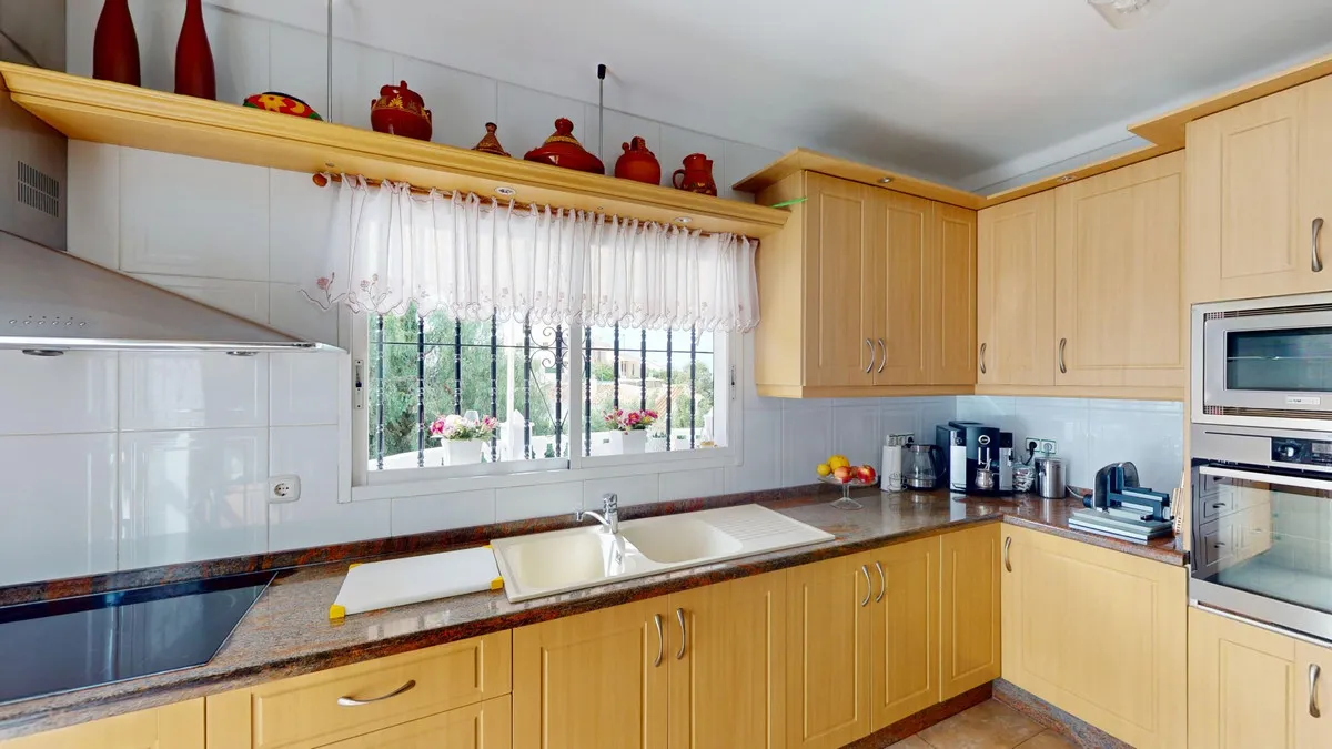 4fb5fdc9-dfd4-4e40-882f-2fe031da3cbb