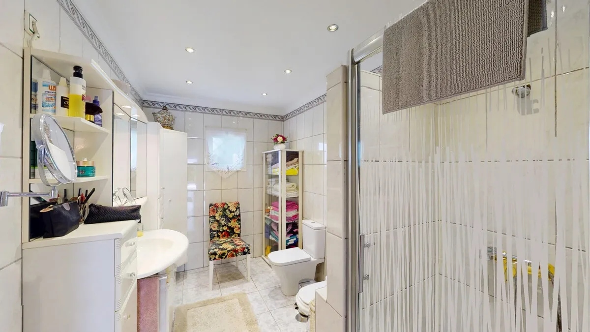 6506ebed-a317-4e4c-b305-1f93729964de