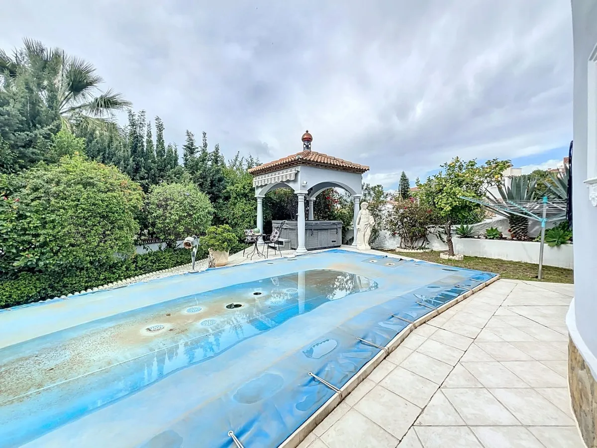 6e5c8eea-166b-4282-a4f0-42d0eb0baf11