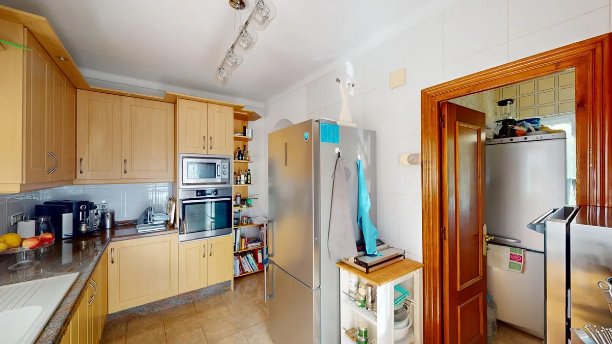 6ef48631-9336-4448-89d3-009d3405274e