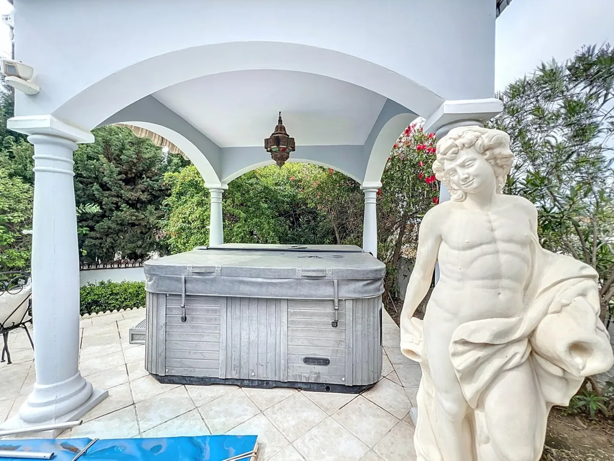 7fb638c8-89bb-4044-b44d-a7a94639c905