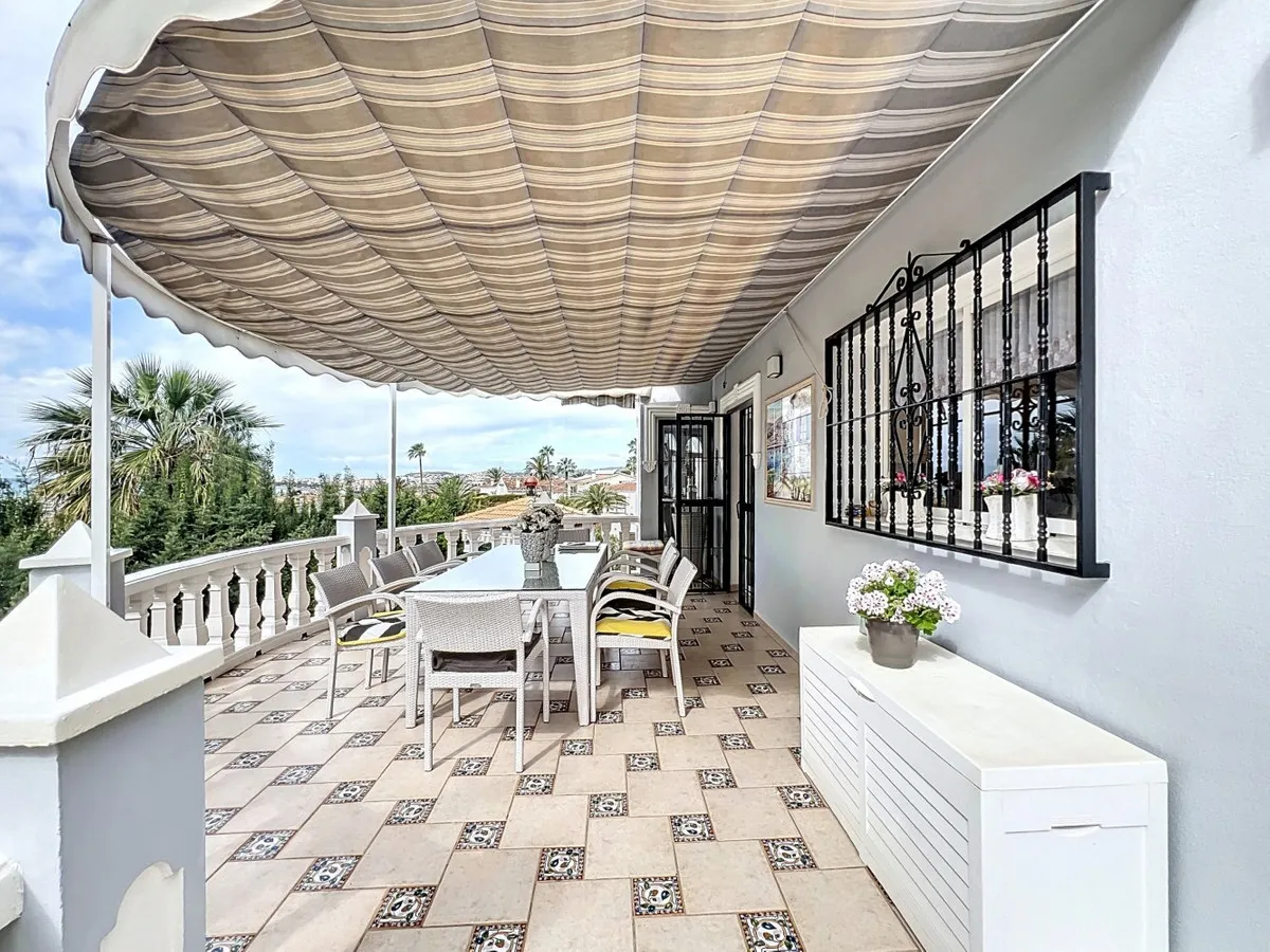 a5232aec-4f01-4522-867e-edfb63d9e723