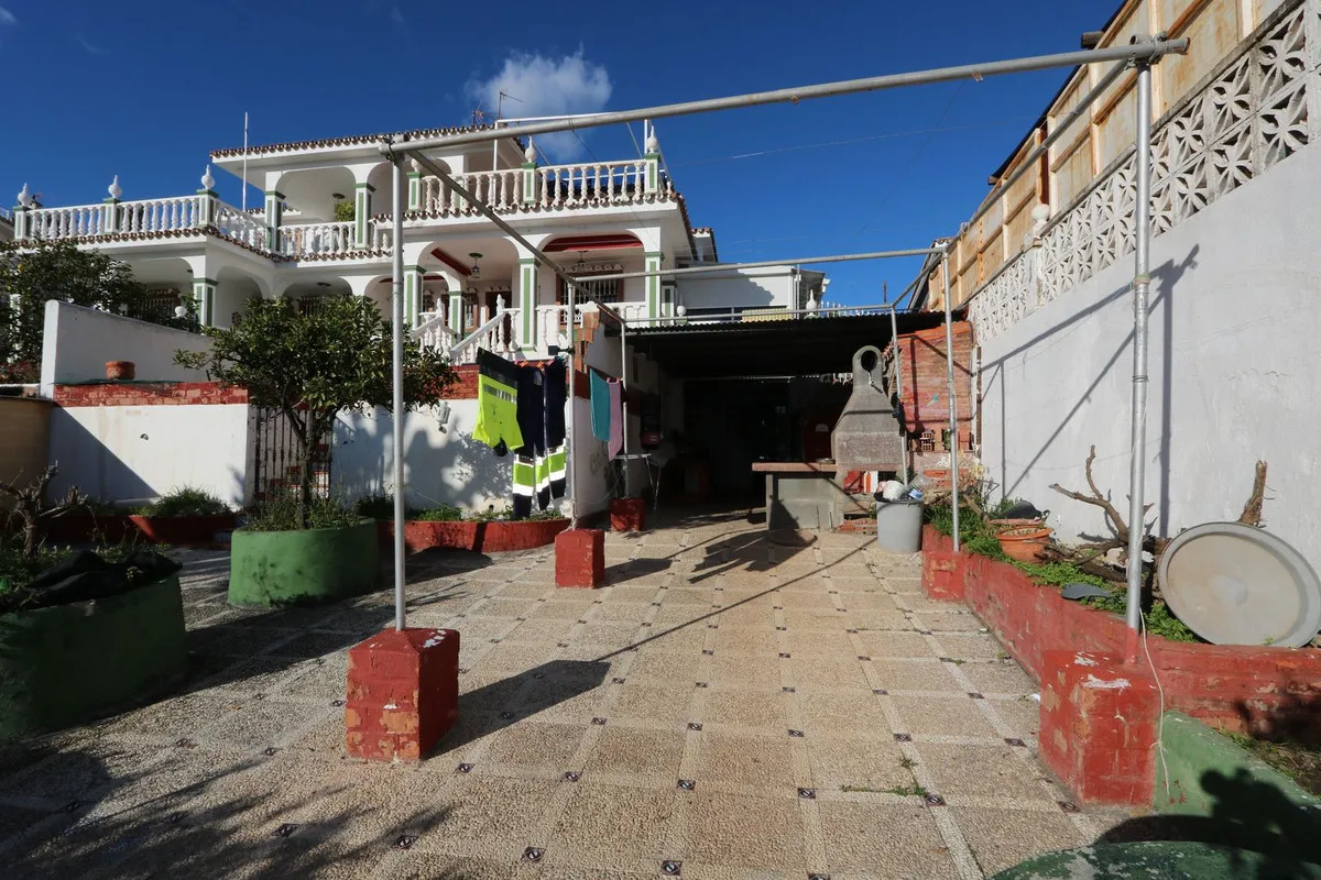 fe91c3f2-469e-4207-a6c6-7e9478254f09