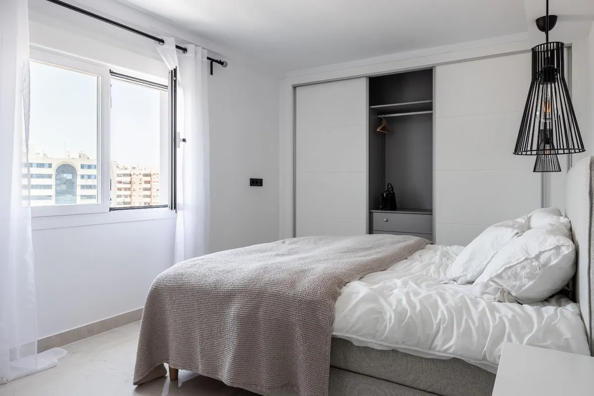 e4de7799-1fff-4dc7-b3c4-0b3f838b31f7