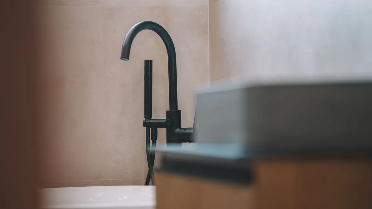 831e32d9-582a-4774-bd4f-c6462d42d8c1