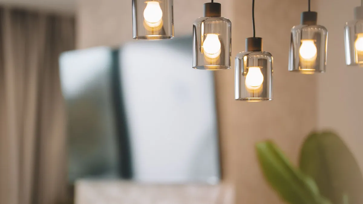 98b04986-15fa-412e-b428-4b654e43c30c