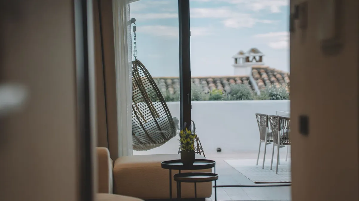 a7b5c0ee-7fc9-4725-b260-54d1244ed191