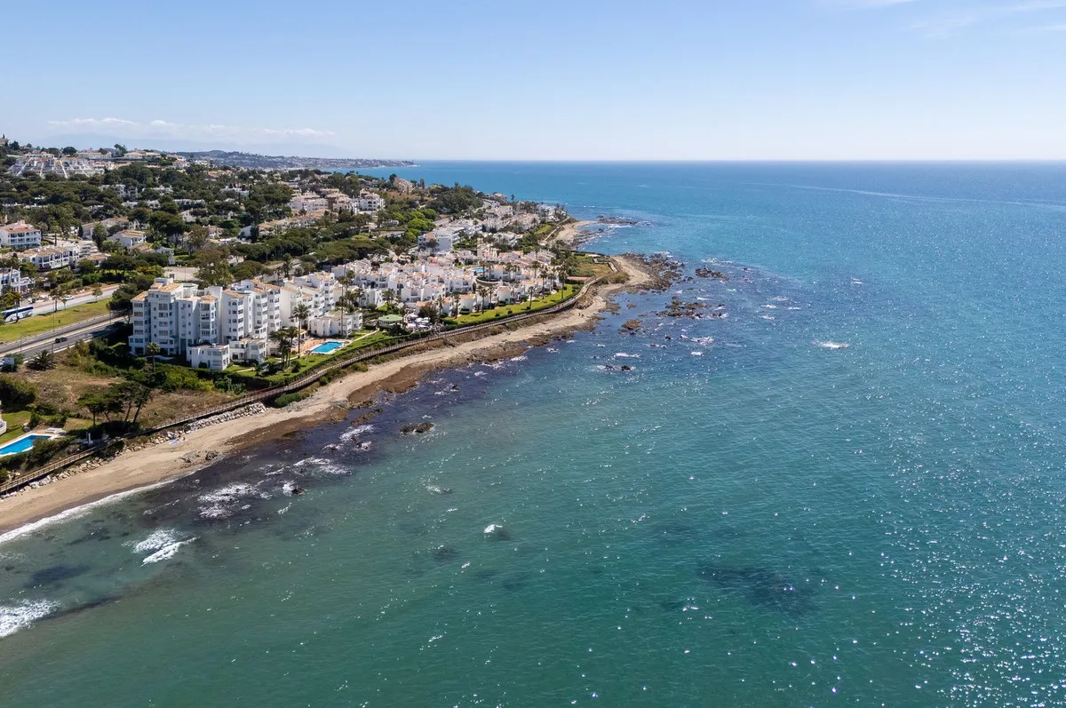 1b9370cb-c140-4245-9733-34b5957eabfb