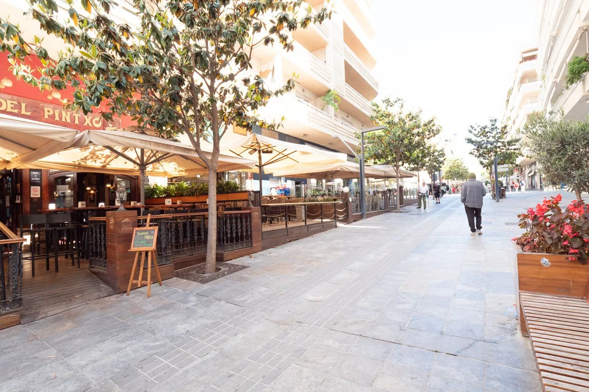 2ef4742b-c526-4a01-b57e-6b145c996dac