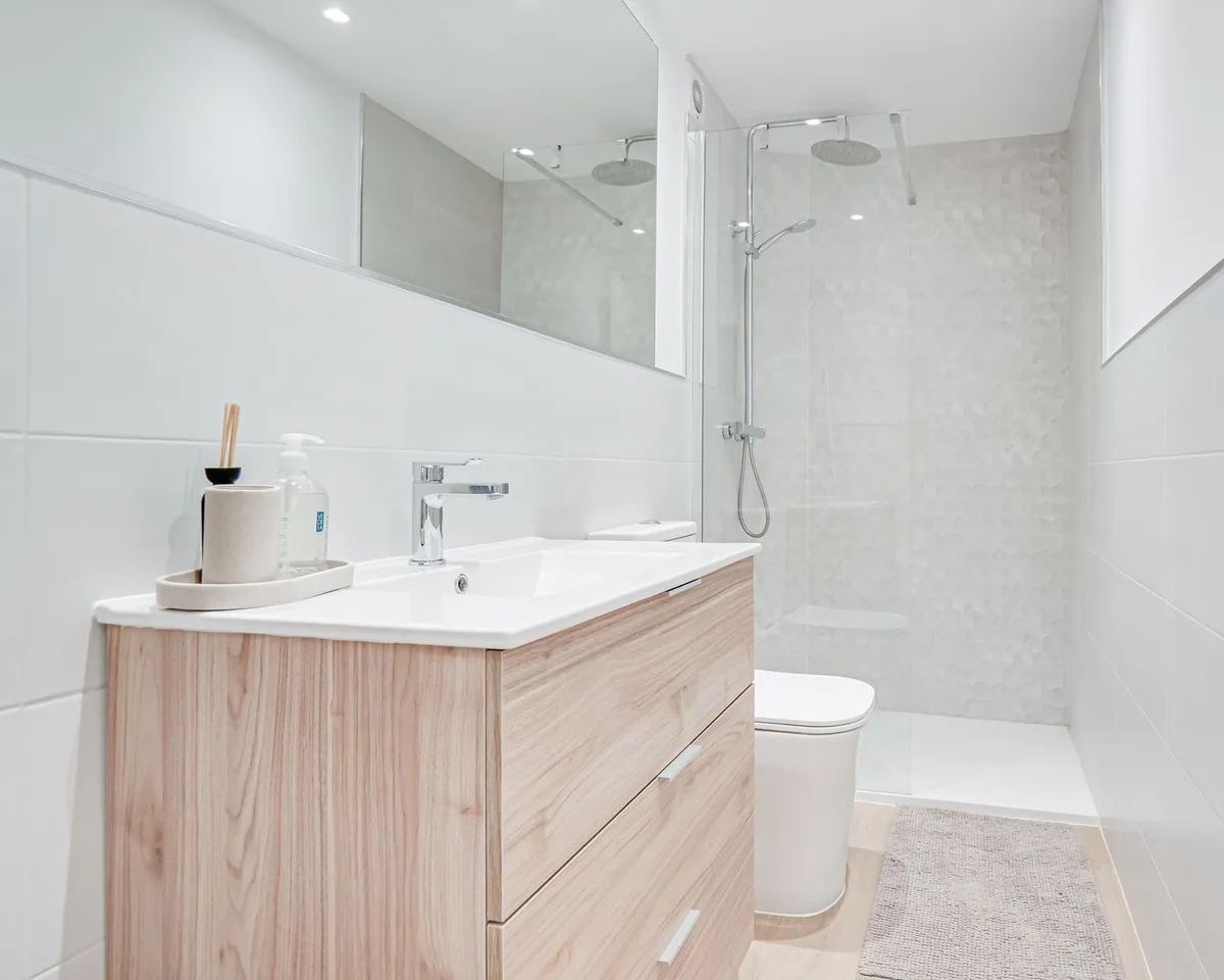 ef391a80-81f0-42f0-9323-9c21c5e05fae