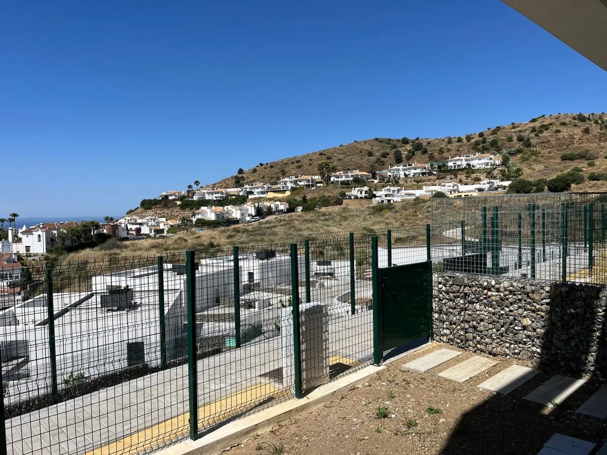 41c49bb1-1fde-48fe-a8c4-66abbafb0a64