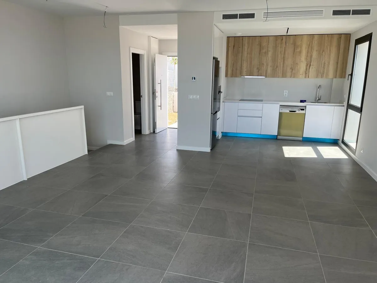 4573769b-9c86-4e8c-949e-c64fc07c339a