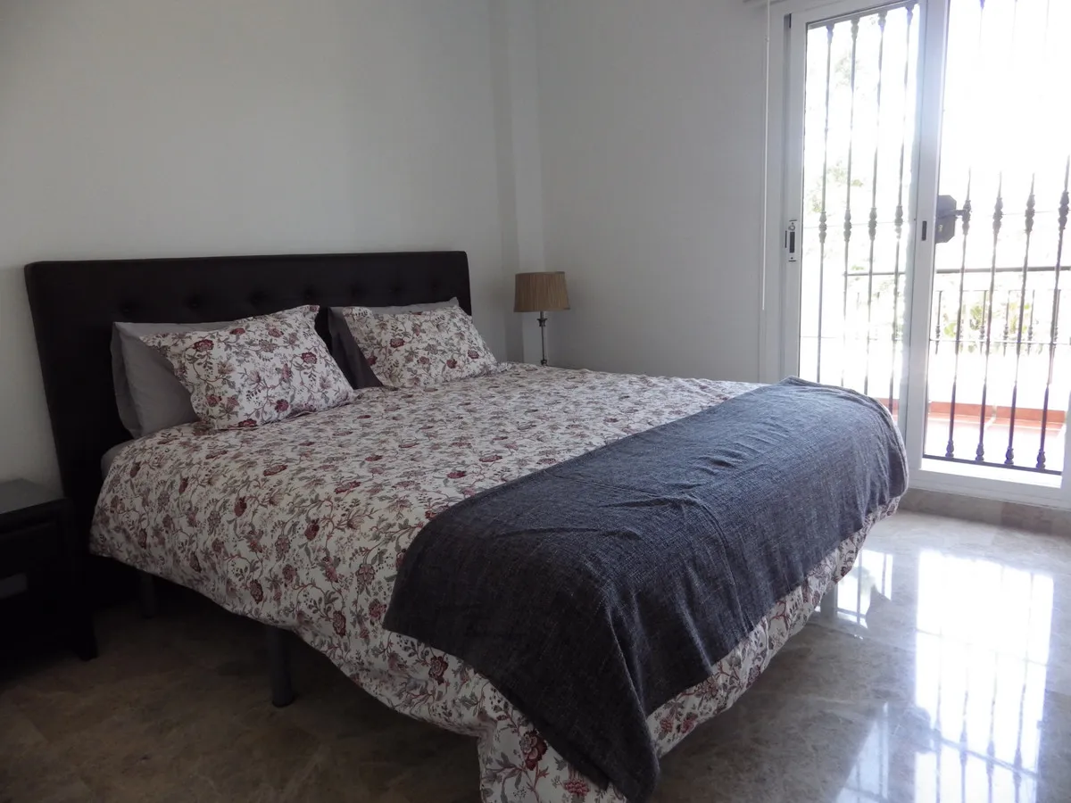 1bc44344-d1ab-4fab-b917-ae8396a43aae