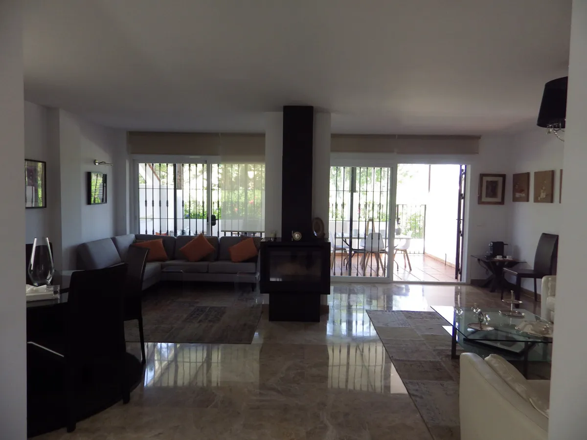 8f5d4ac6-4967-48cd-9e85-c2a58e54657e