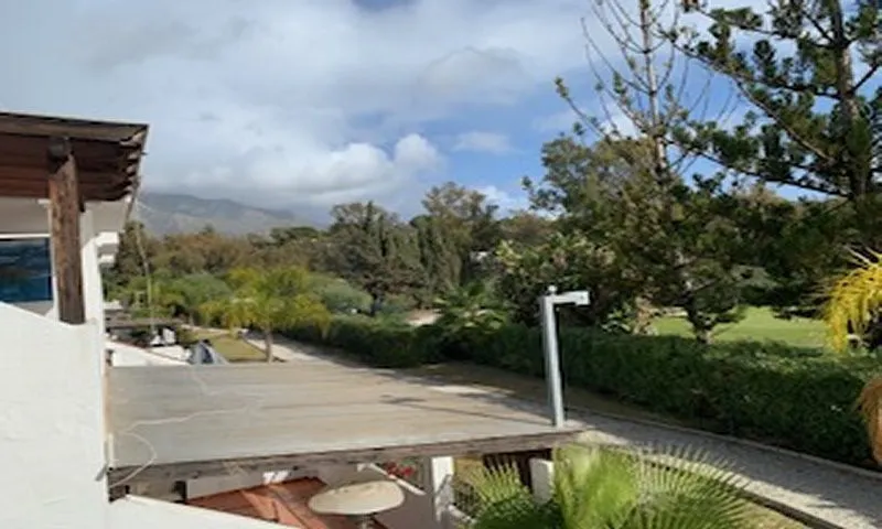 b2b98464-c889-4ee9-ad4c-ea2a7c1640f2