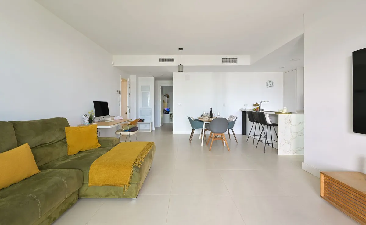 35e74bd7-966a-4d1b-bf94-32b8382df8ed