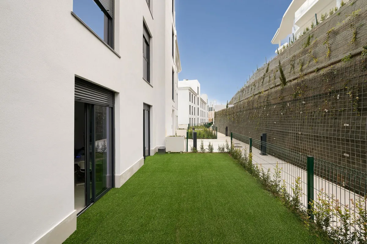 c237f81b-392c-4d3c-9afd-cf0745205fa6