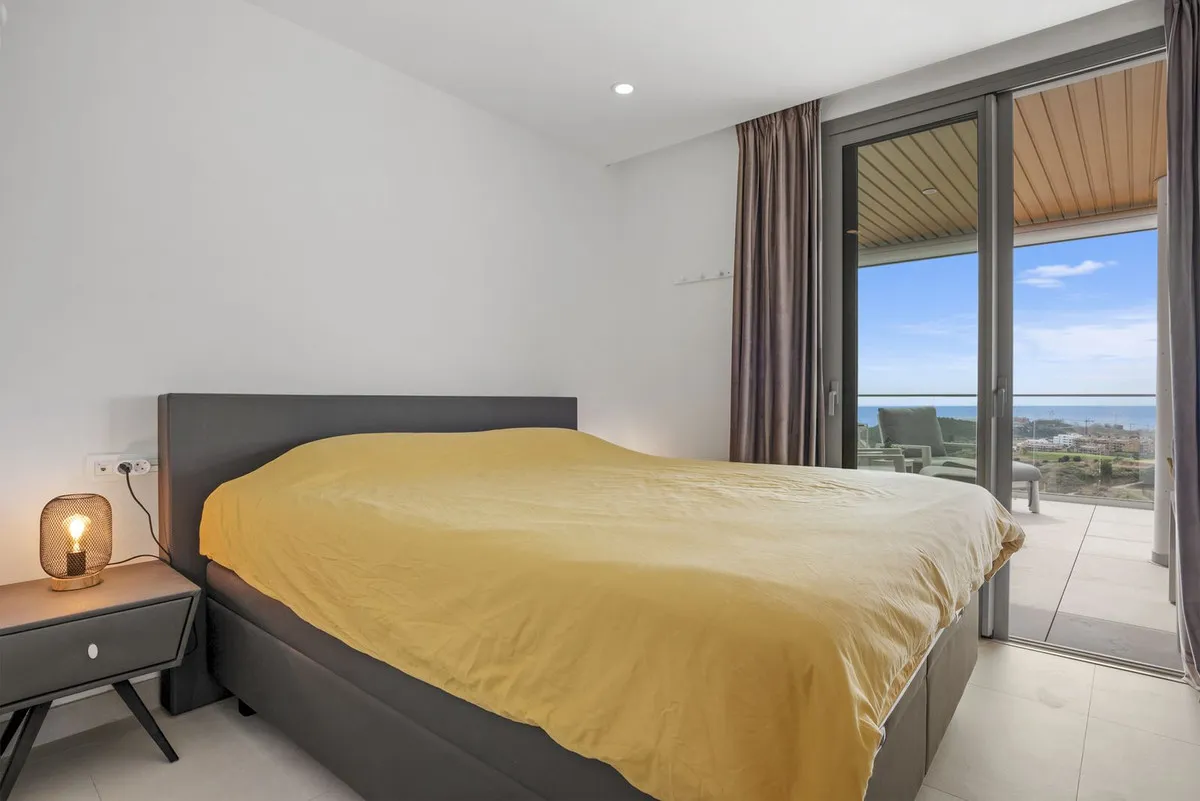 b9cb00f4-3f0f-4bb7-b36e-c85c44314a55