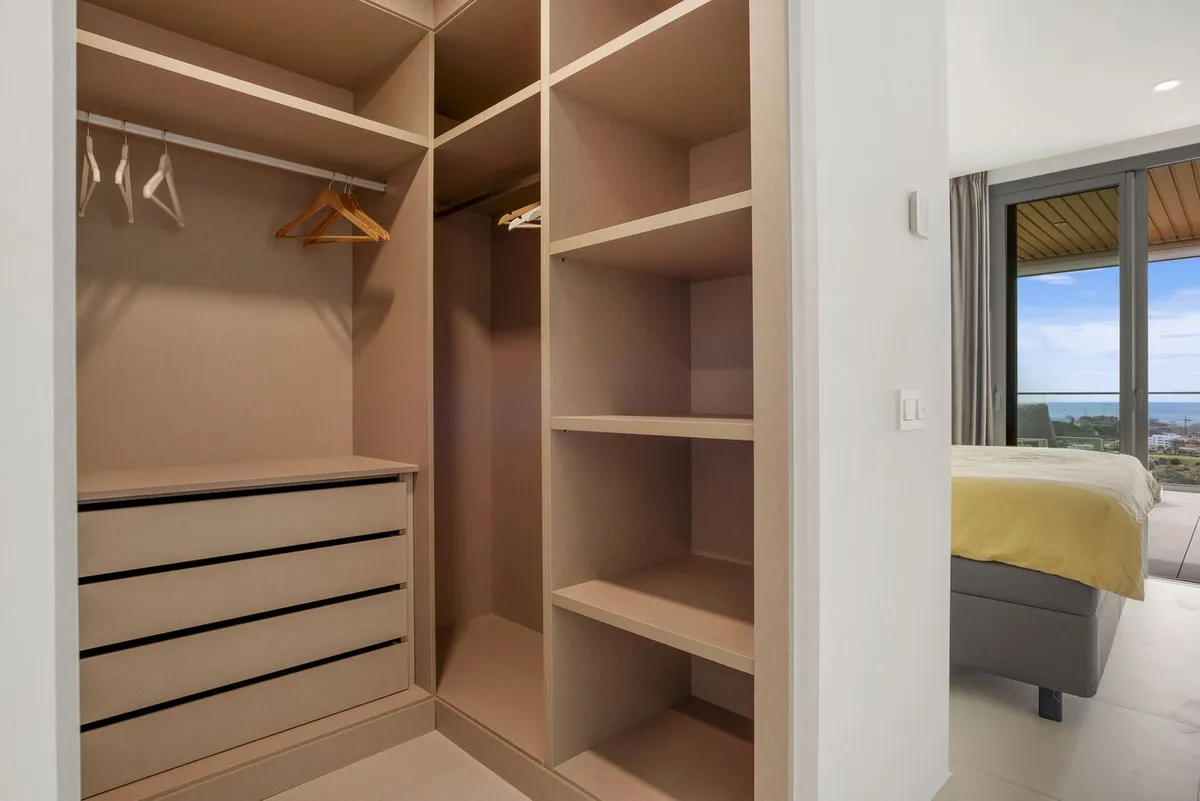 fa6aa0b4-3a6b-493e-95ad-2d7340b335ec