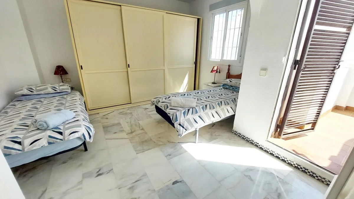 0b924c4a-8c59-4ce2-8ab0-57cde00c2379