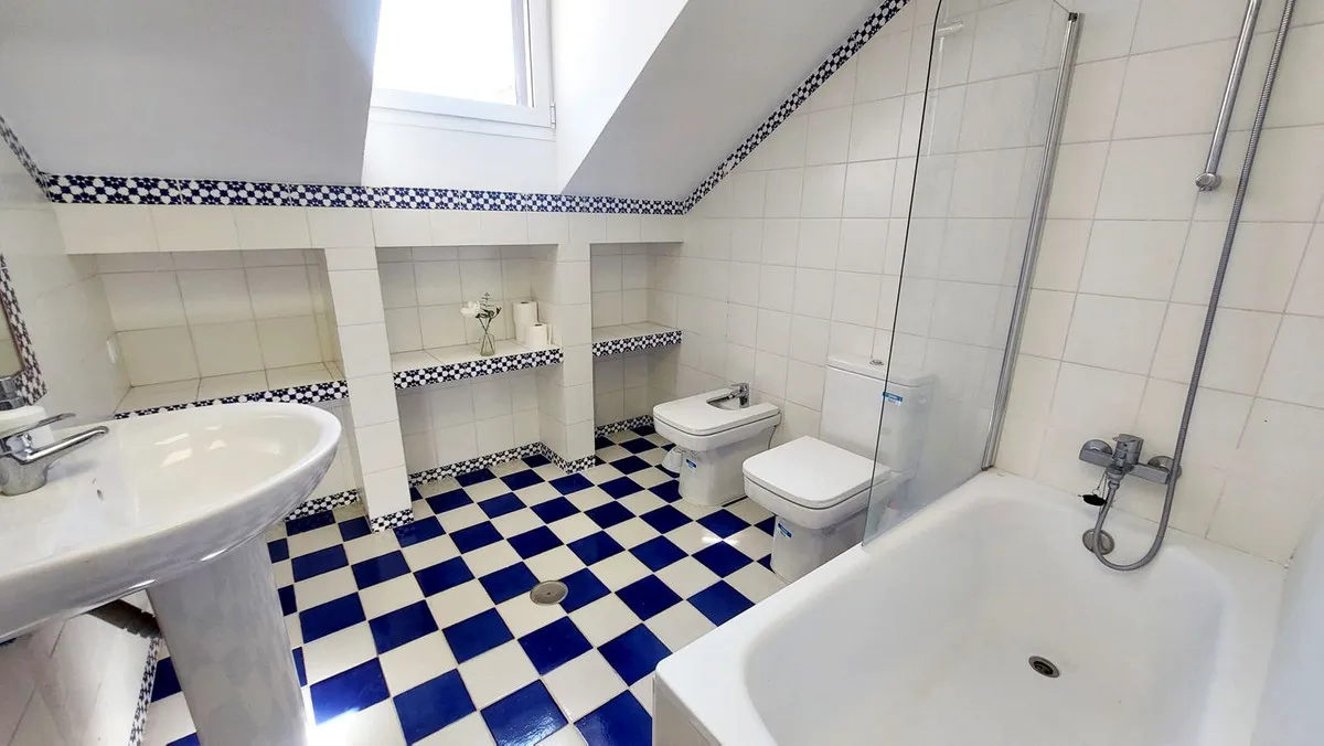 7712aad3-725c-4f08-abd5-c3795c2606a6