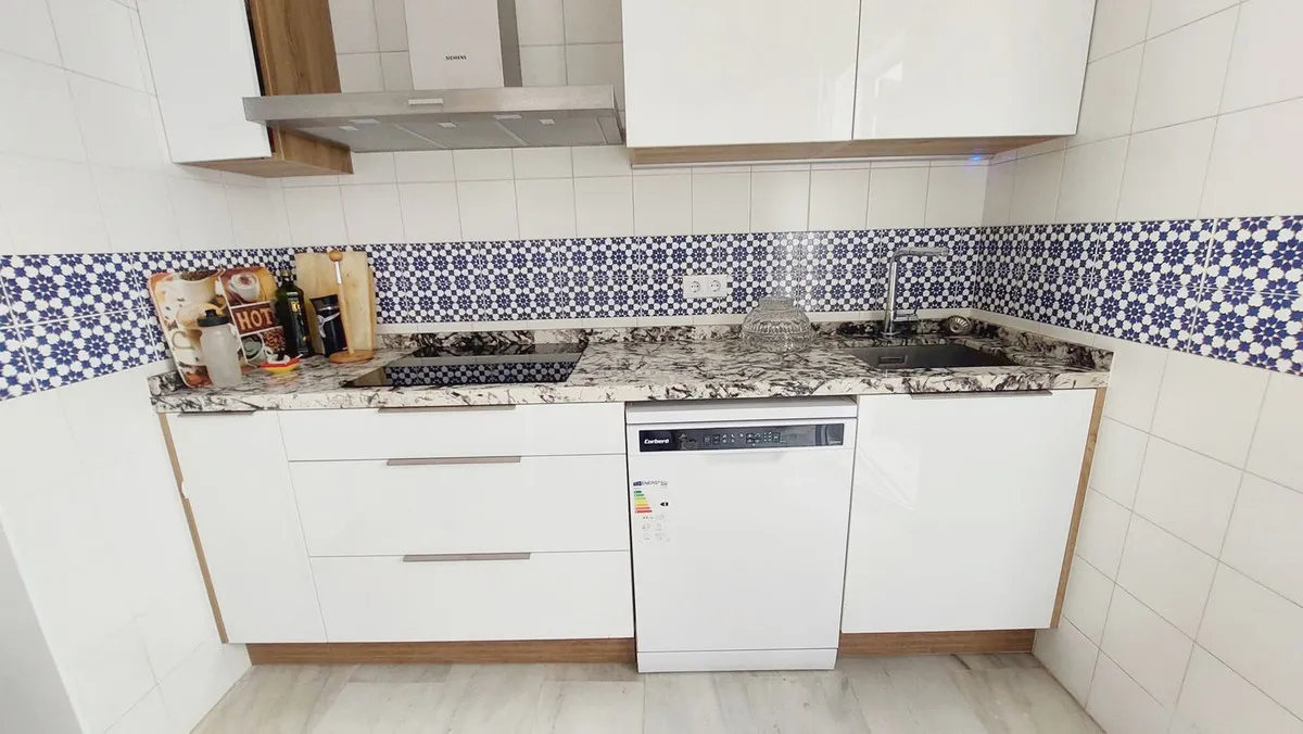 ac0c40e6-9ddc-4f1a-b66a-cd1ada63647d