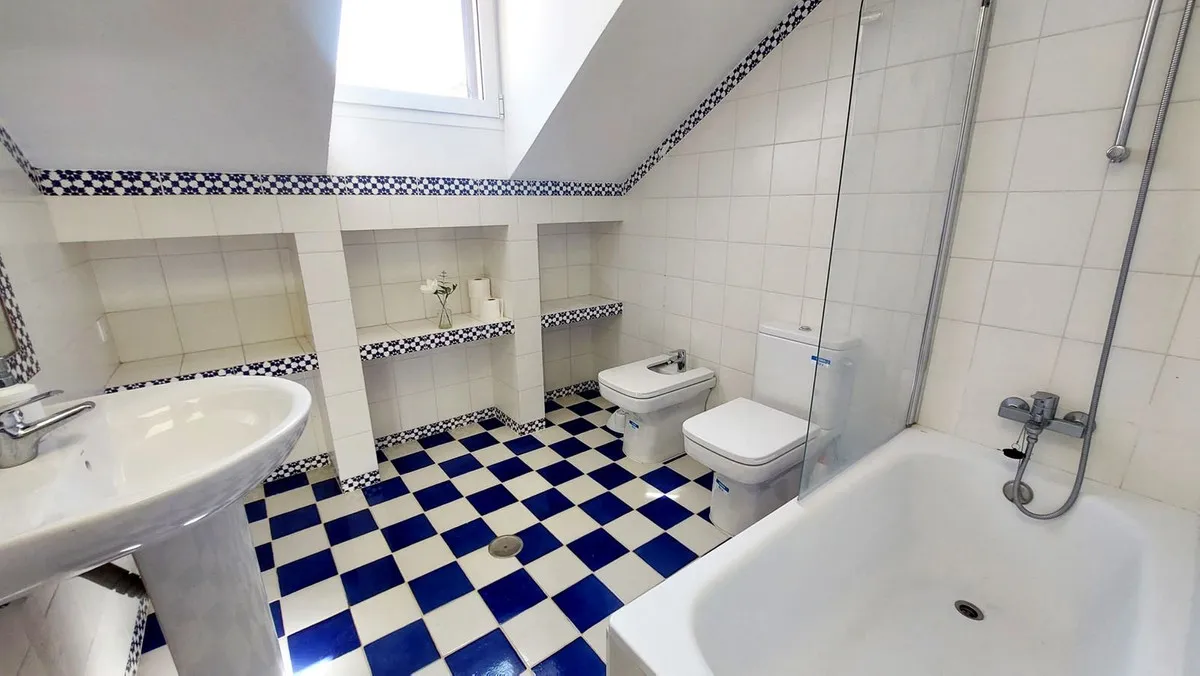 af3f88ff-5cb5-476a-b141-00735cf5cfd9