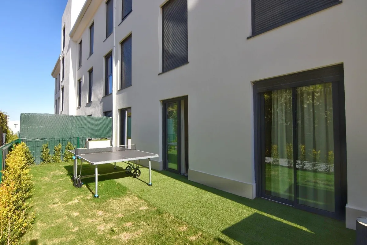 2f90dfe8-08d3-4052-8595-938297966c4f