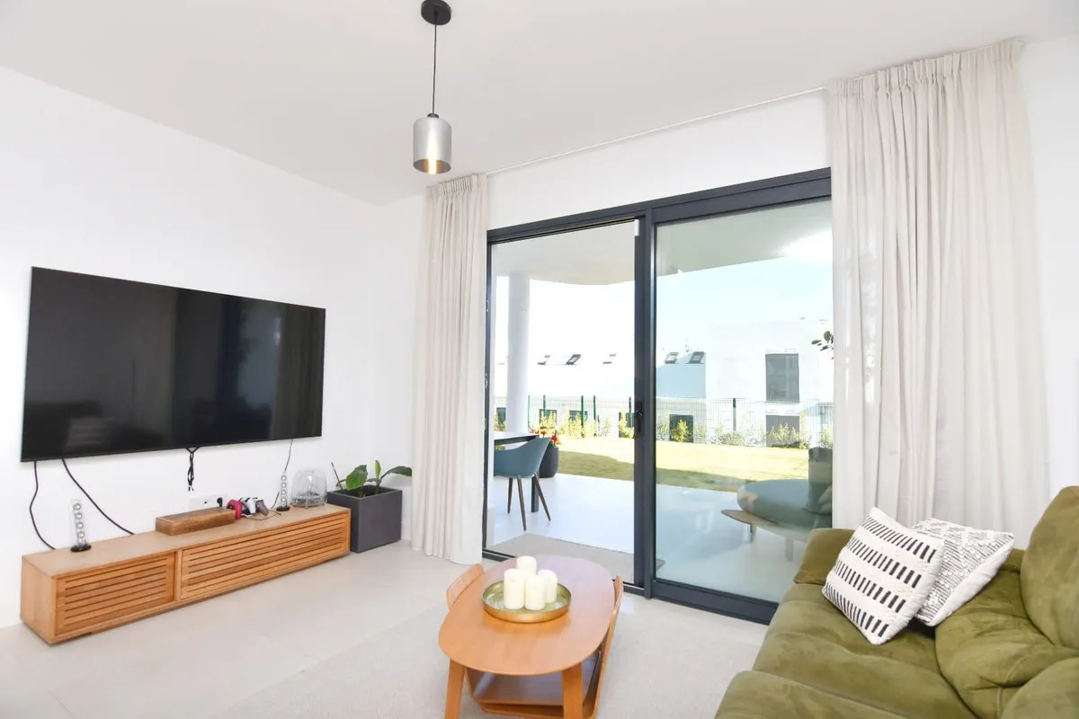 b2b84cba-7039-4c3d-b663-2282170da87a