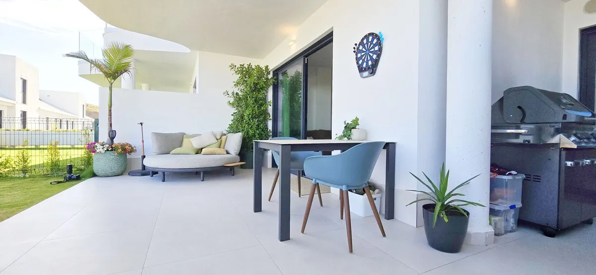 ef3ab434-d04c-482e-a09f-ee6cd7f288d4