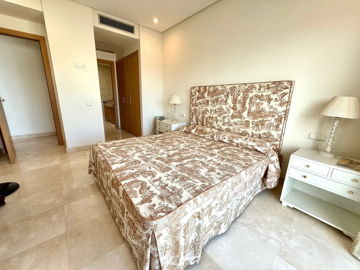 0892a210-c33a-4d2f-8008-73b9a2bcfd3e