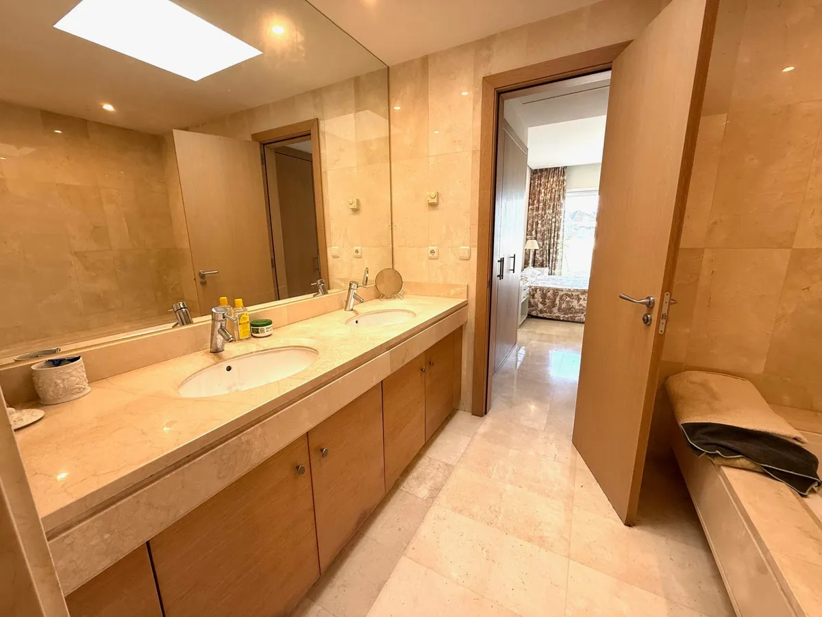 56201f95-c182-4917-b049-b34e81c0a0d5