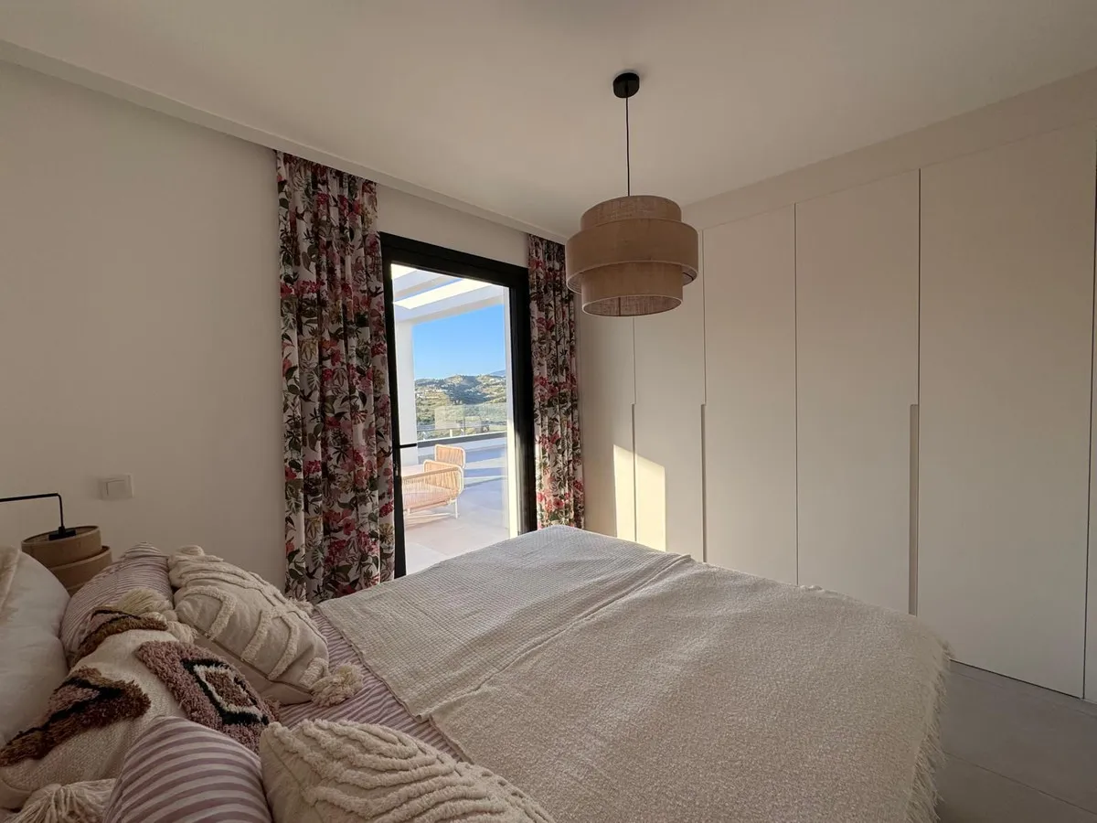 0d958b2c-5143-4ae1-a43d-7f27fa44b3d0