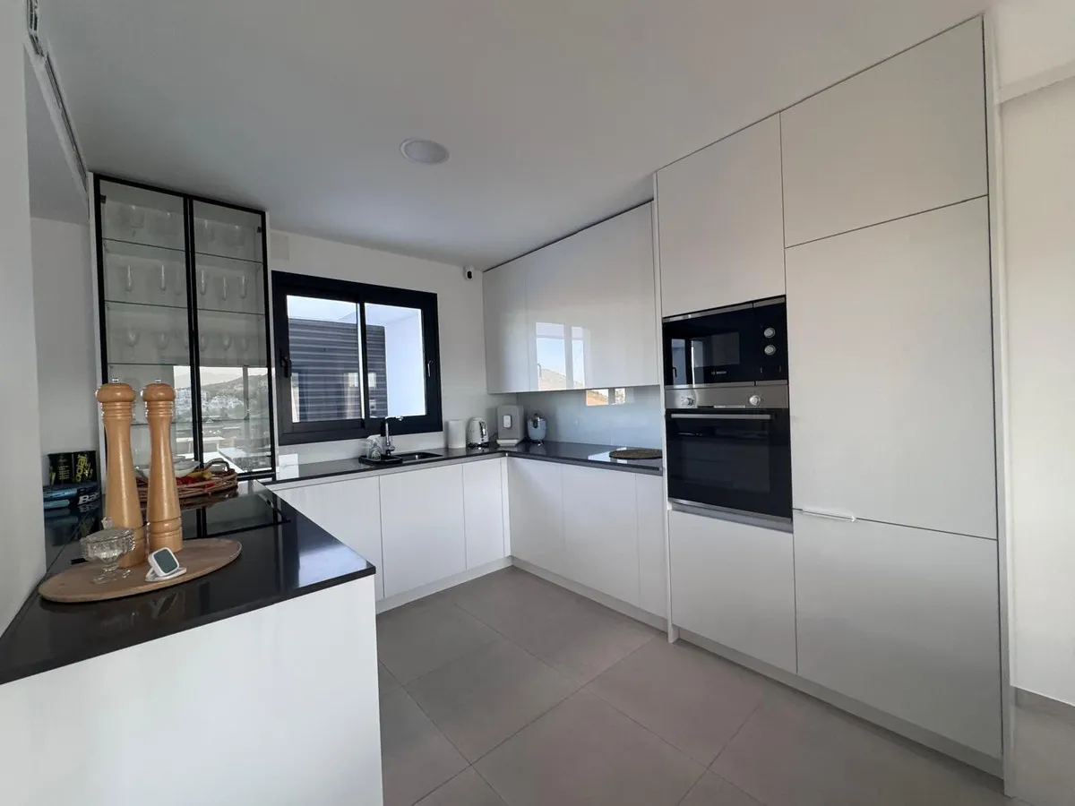 e60eca81-6d44-4c6c-ae42-859efae9cd3e