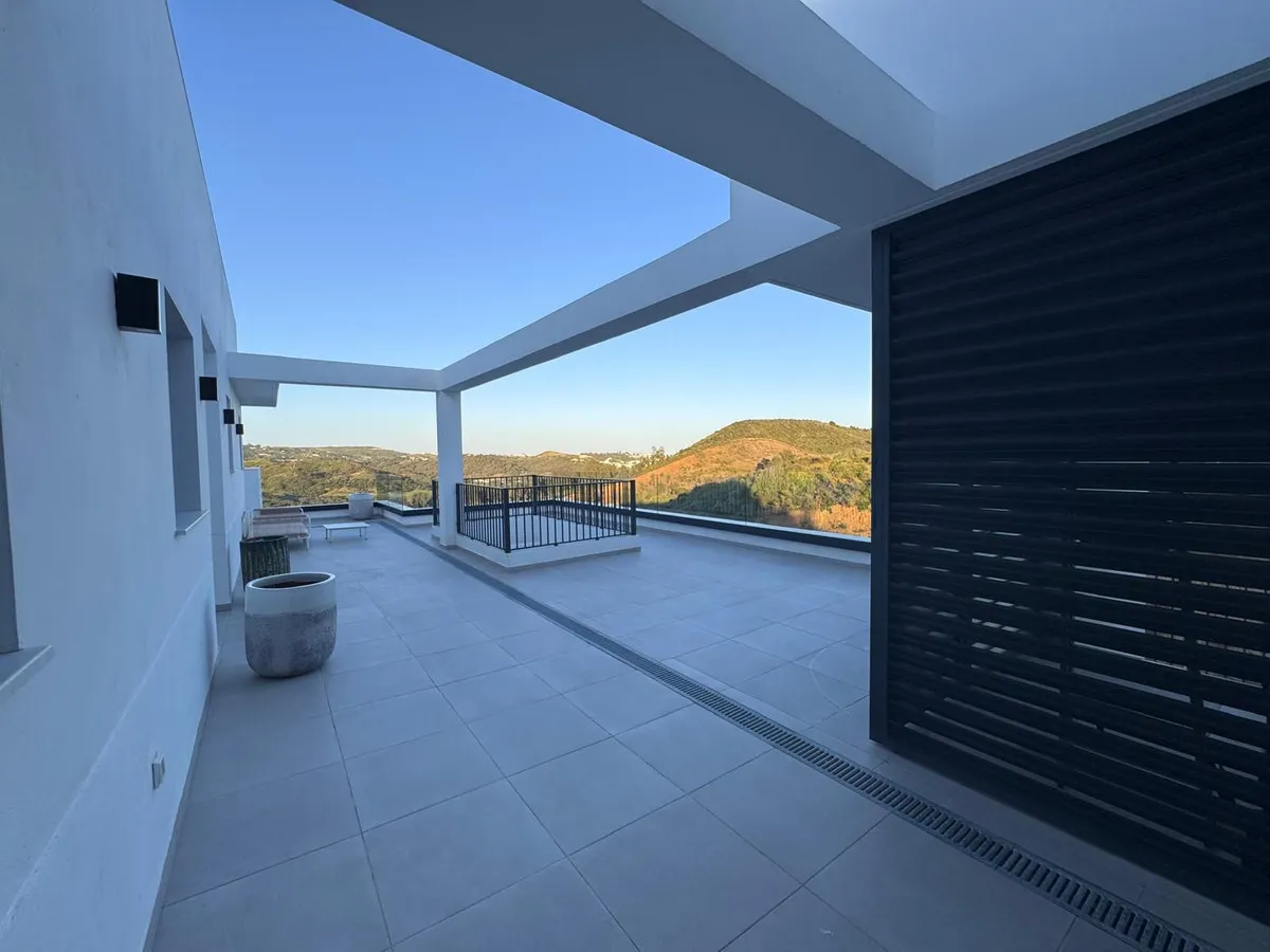 ff38db6d-678b-48ff-9974-d9c89ef614bf