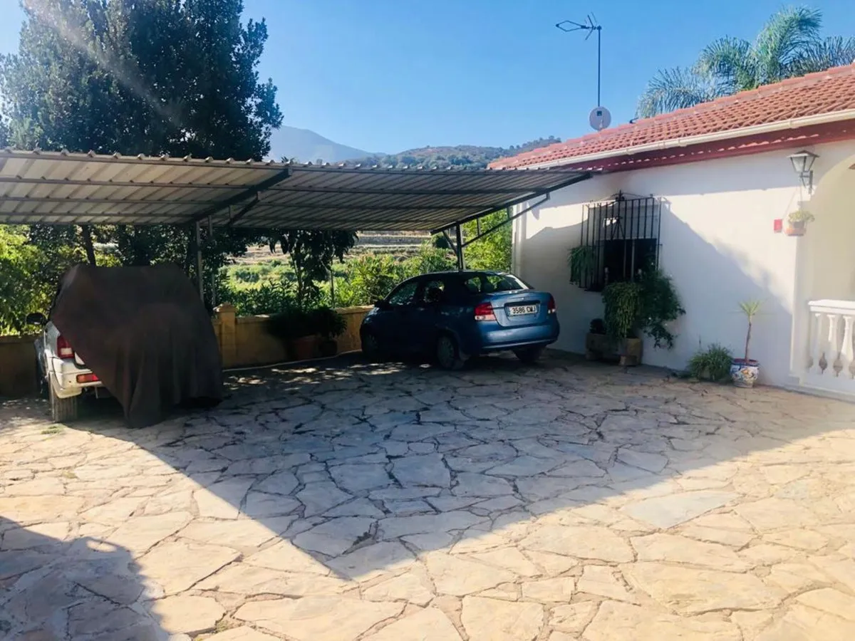 9b862527-6b8e-4ab8-bfd6-3db7c180e7f9