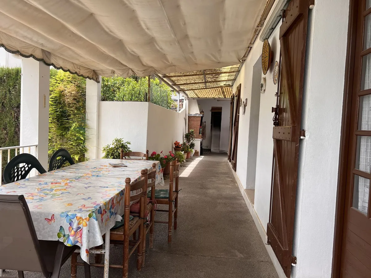 6c8b9934-c35e-4cc3-a2c3-5a59760e9562