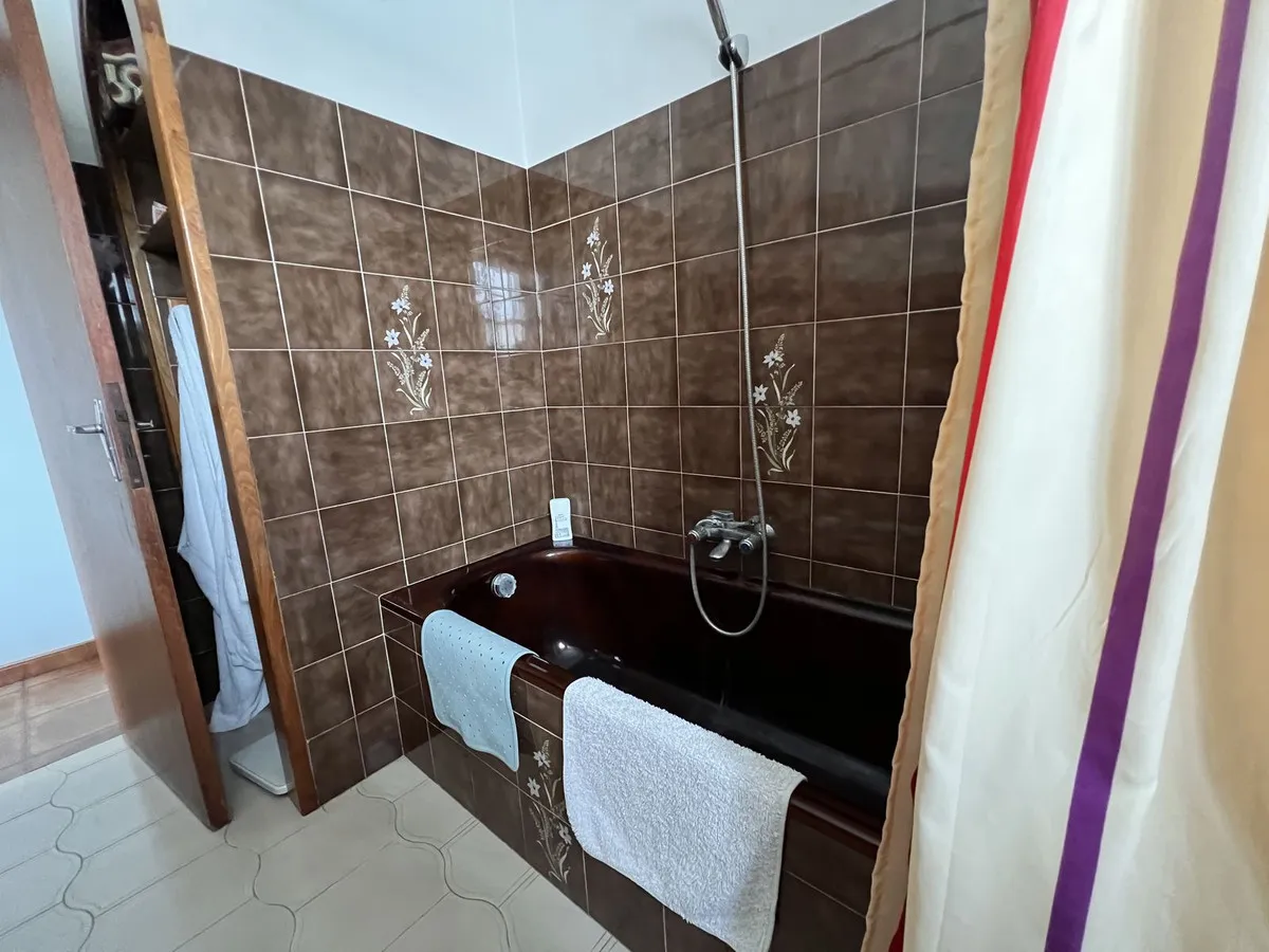 7c3b7a9e-197b-4ee3-bf95-beb2a476eb88