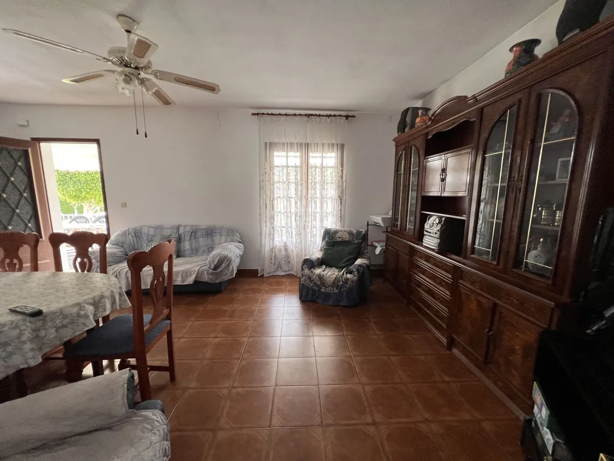 f34d3795-f388-4abc-ae21-be2f53e5f409